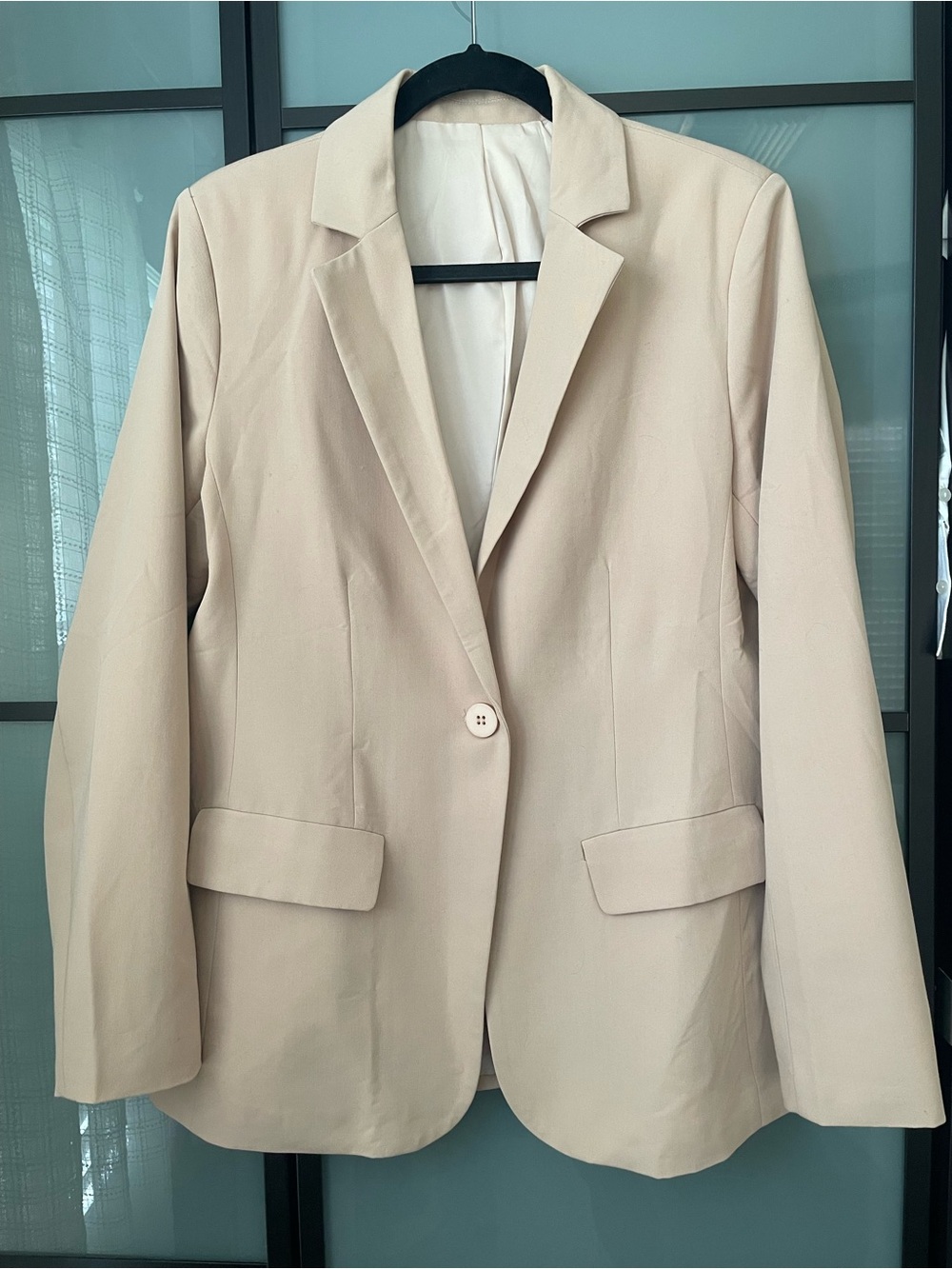 Tailored Women's Single-Button Beige Blazer